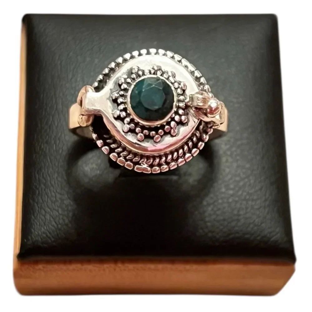 Artisan Sterling Silver Round Emerald Corundum Poison Ring Size 7.5